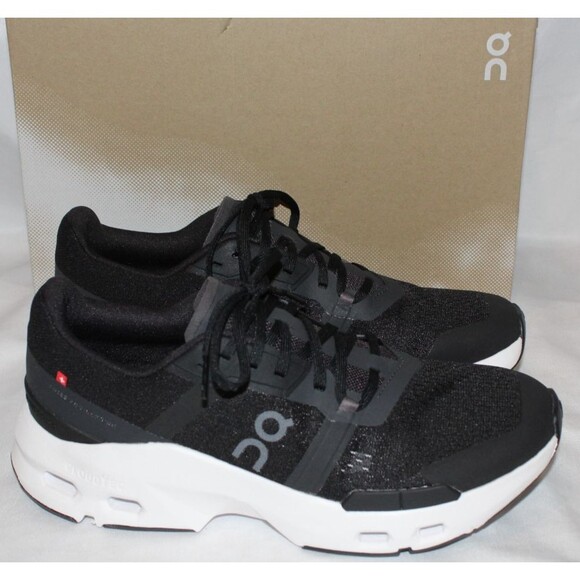 NEW ON CLOUD WOMEN'S CLOUDPULSE RUNNING ATHLETIC SNEAKERS SZ 11 BLACK WHITE - Picture 1 of 7